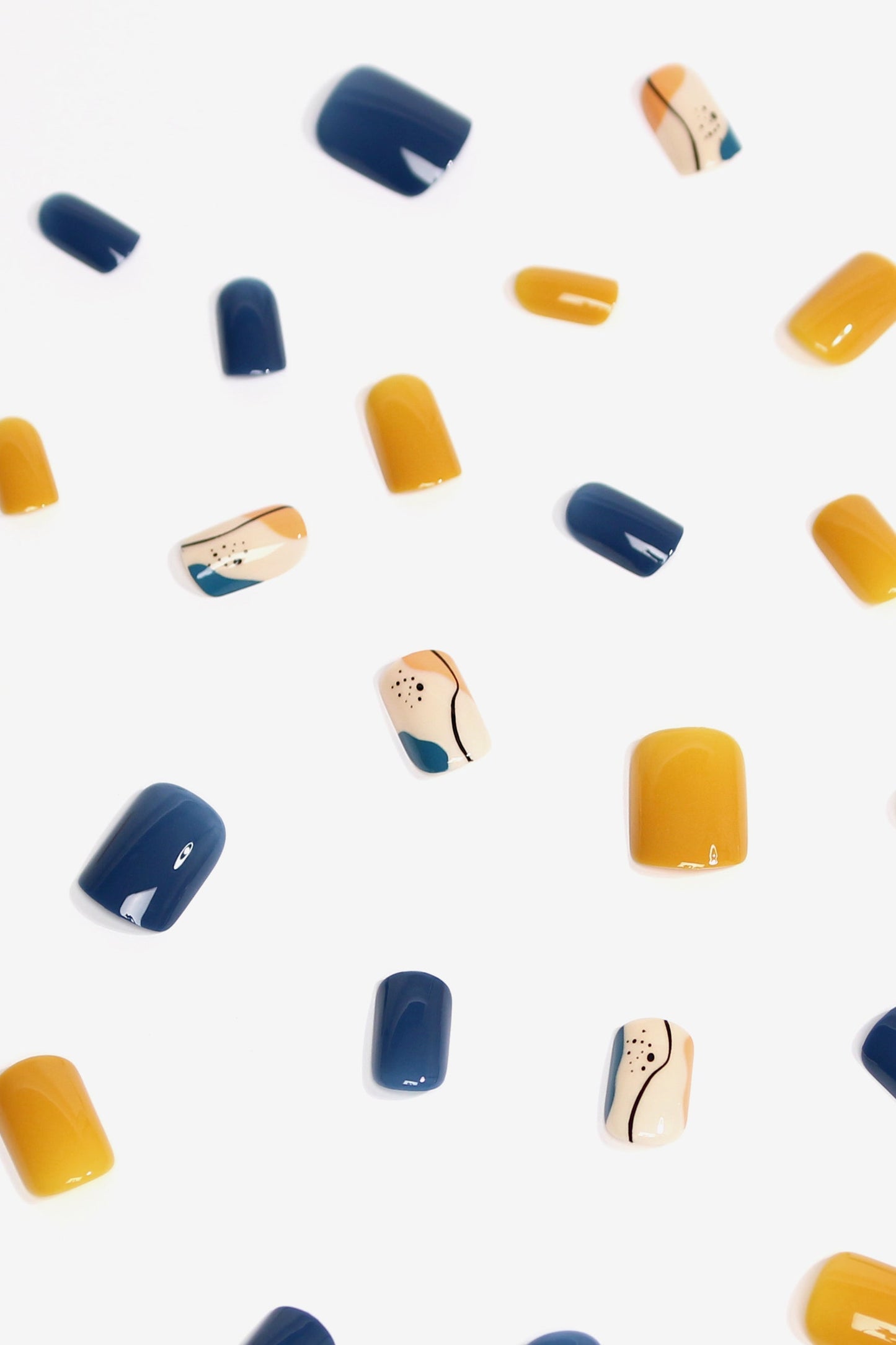 Bonmuz - Tangerine Garden | Soft & Durable Press-On Nails