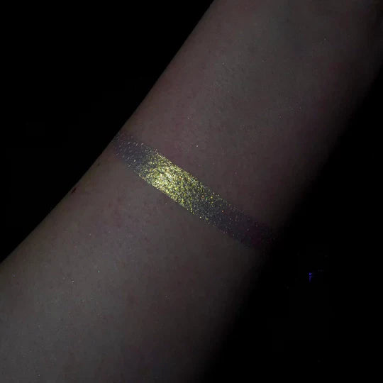 Glisten Cosmetics Charm (Duochrome White Gold) Pan