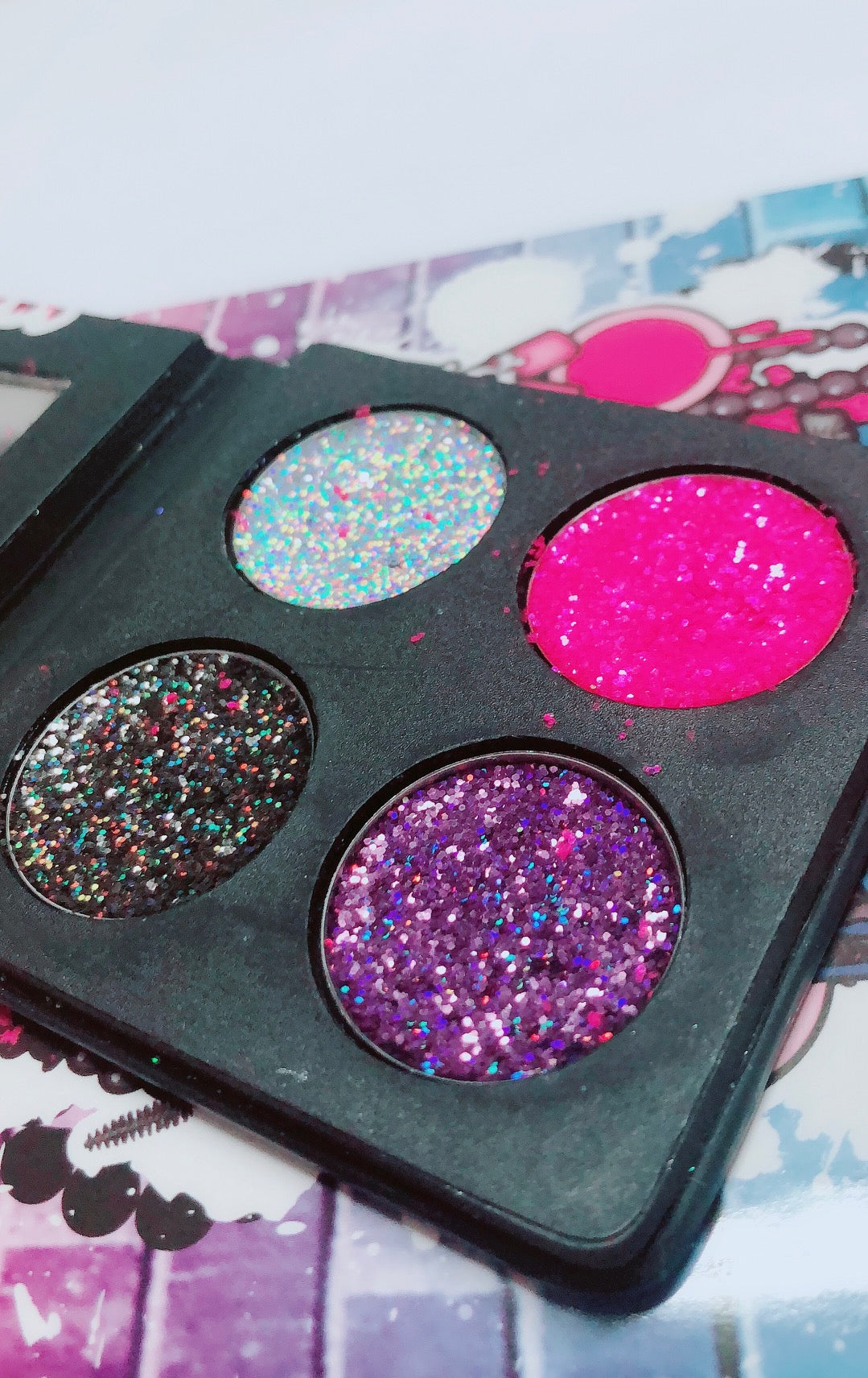 Inked Doll Cosmetics - DEAD CUTE Metallic Pressed Glitter Quad