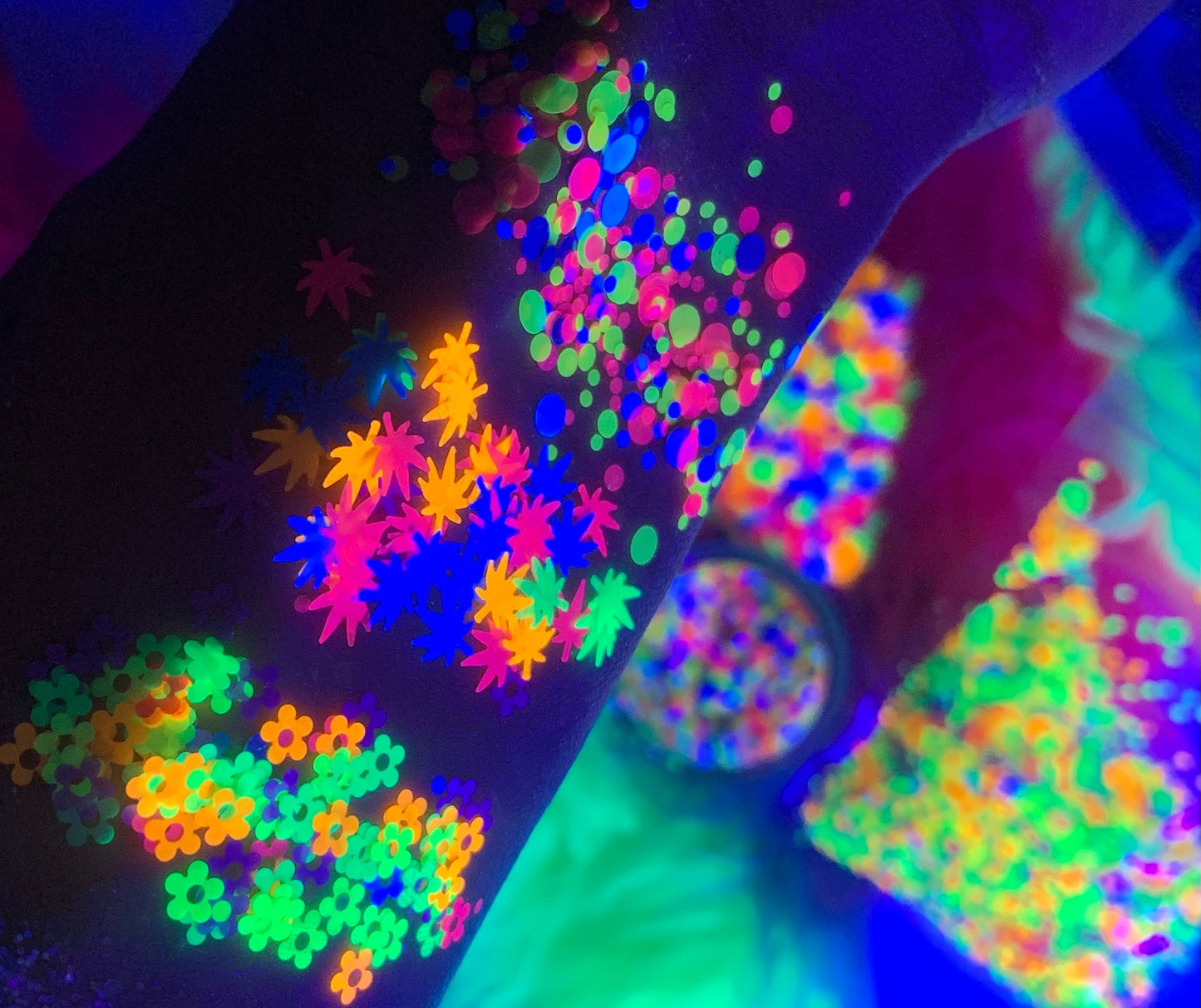 Inked Doll Cosmetics - KALEIDOSCOPE 420 *UV* Festival Glitter Confetti