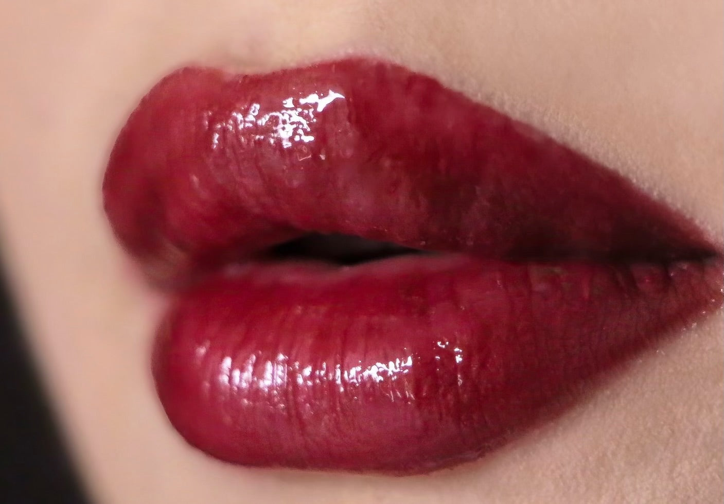 Curst Kosmetics - Lip Gloss Potion - Vampires Blood